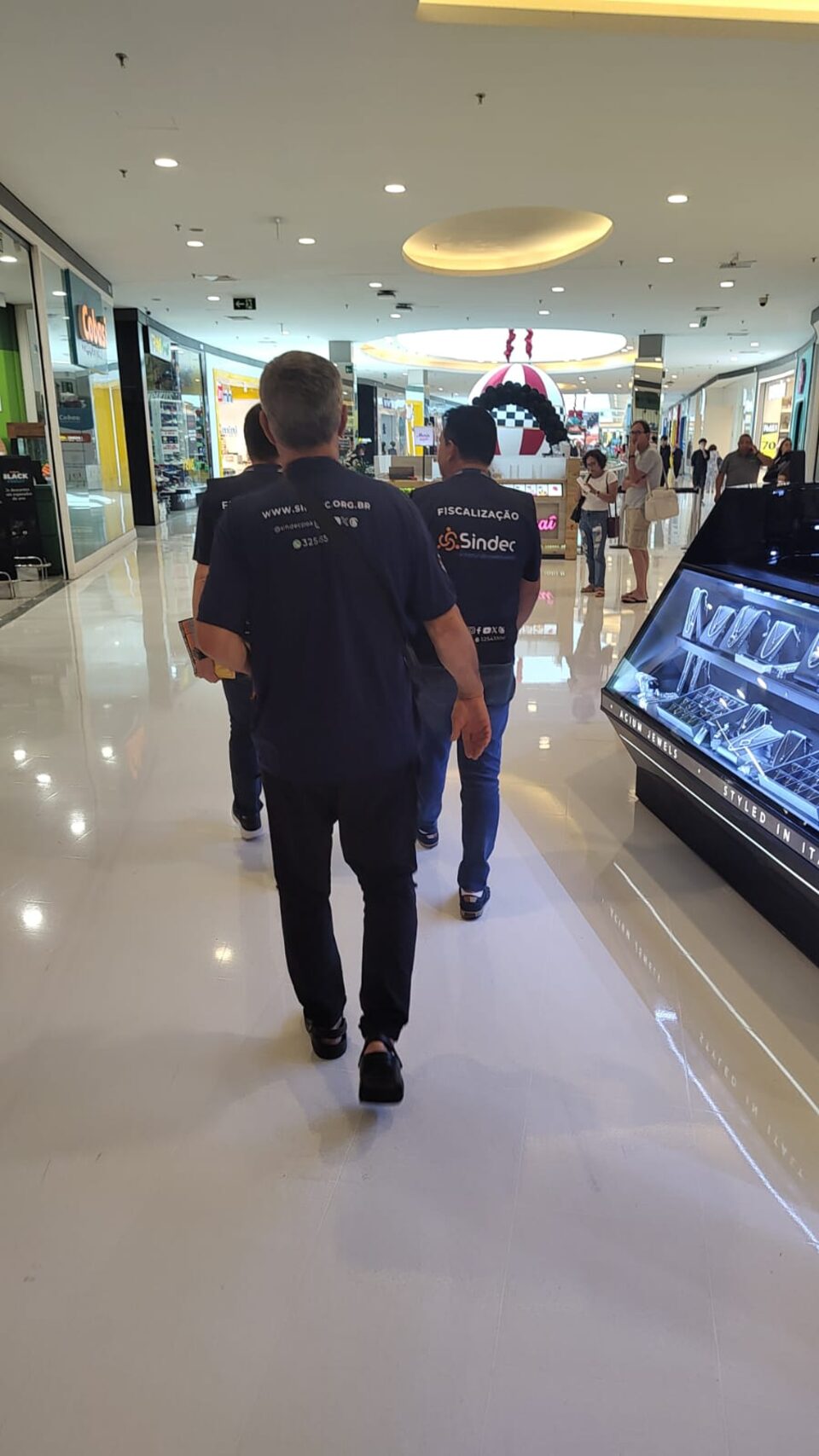 Fiscalização no Barra Shopping Sul