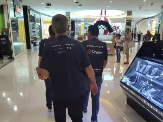 Fiscalização no Barra Shopping Sul
